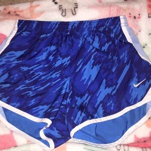girls nike shorts